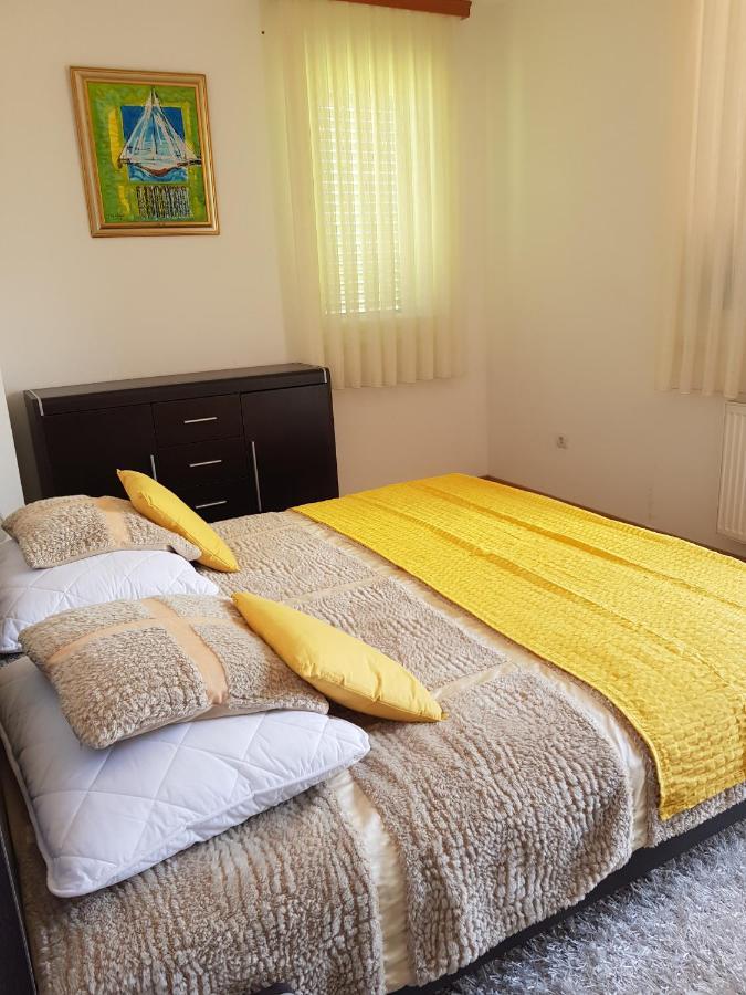 Rooms Leda Vrlika Kültér fotó