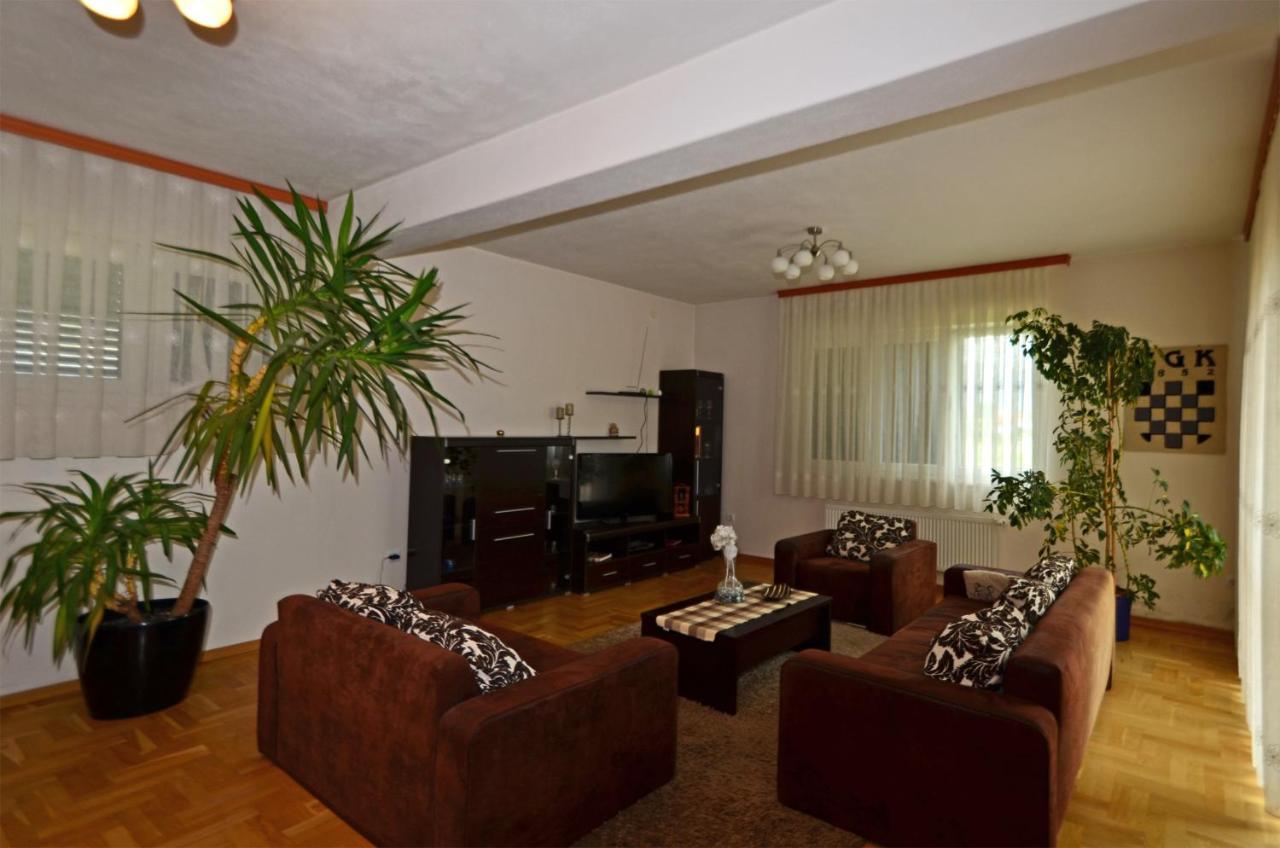 Rooms Leda Vrlika Kültér fotó