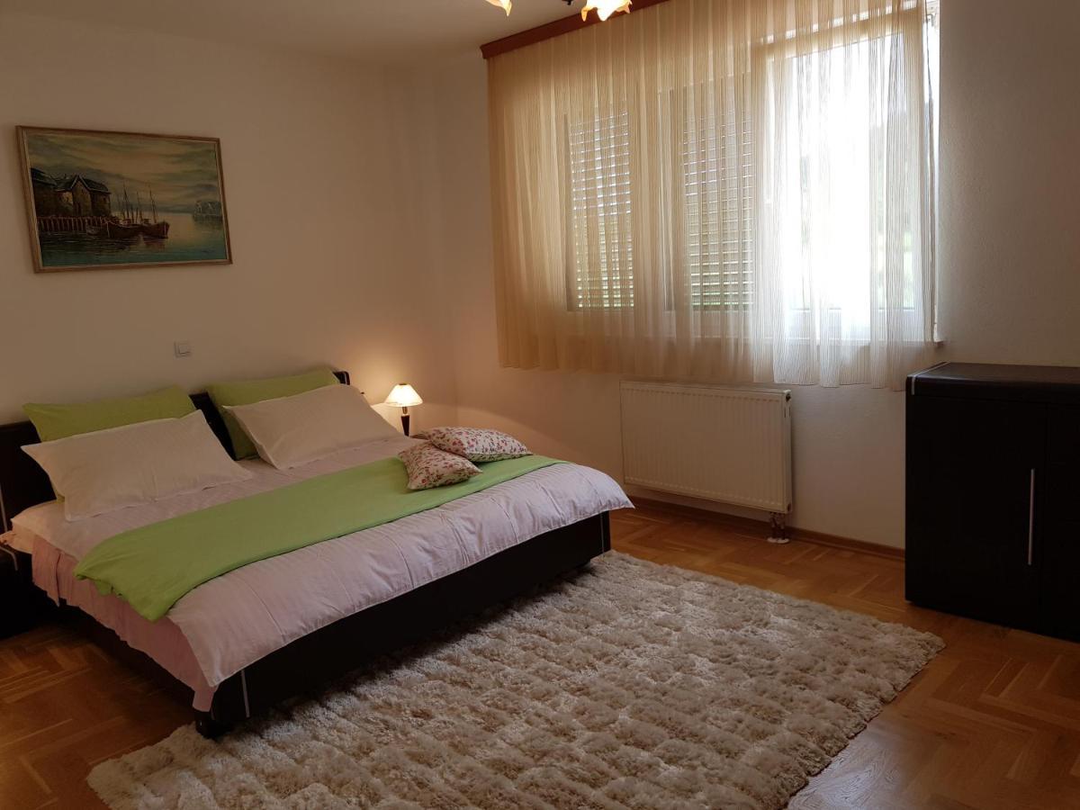 Rooms Leda Vrlika Kültér fotó